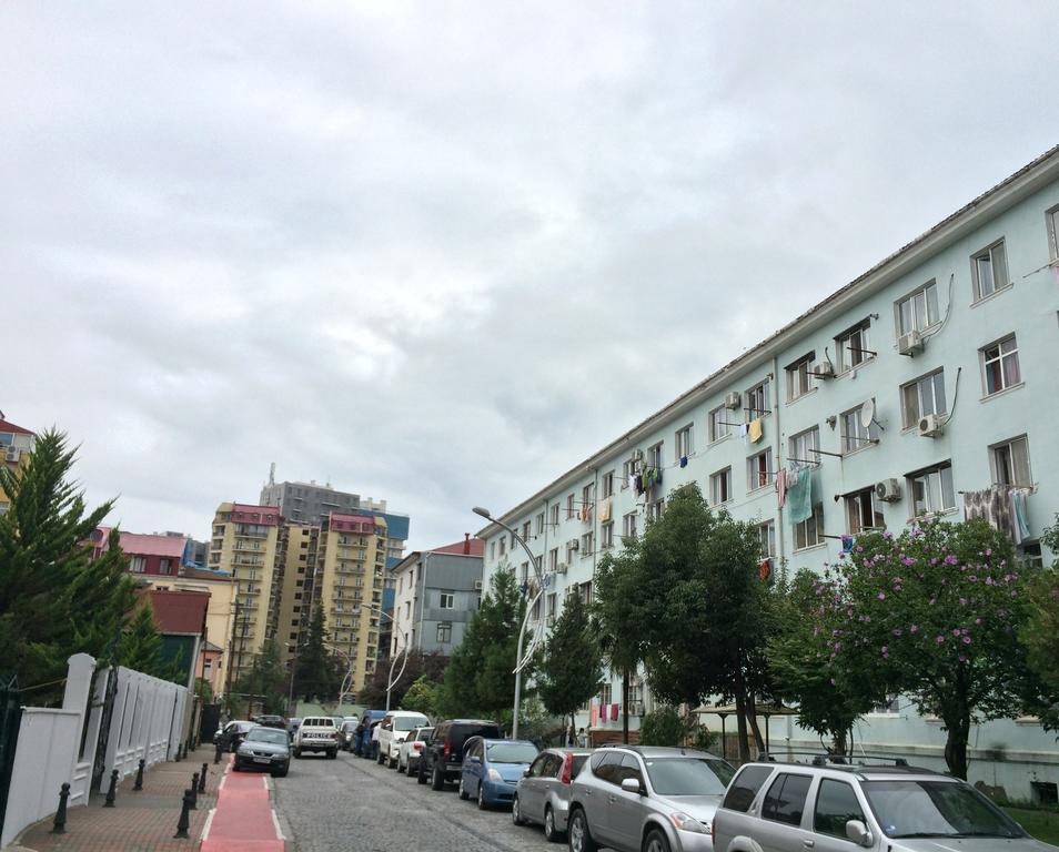Apartment On Khinikadze 4 Batumi Exterior foto